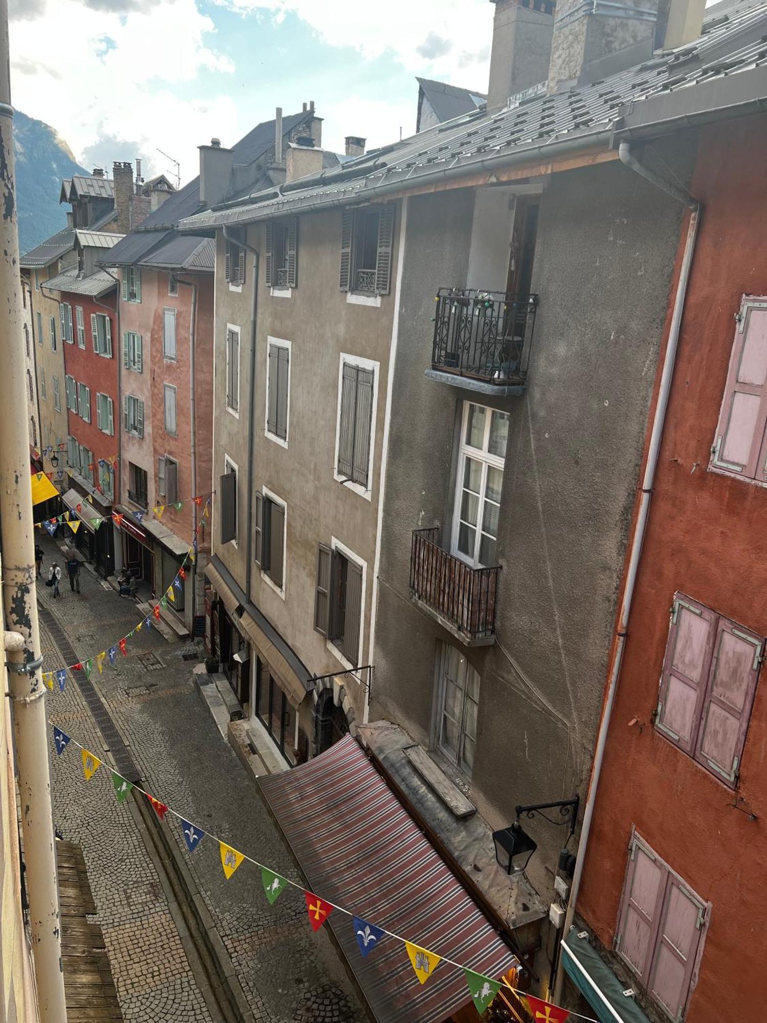 Appartement Moderne Et Chaleureux ブリアンソン エクステリア 写真
